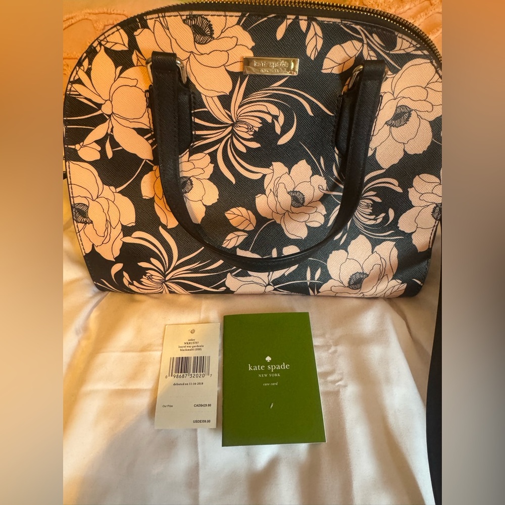 NWT kate spade Black & Blush Floral Dome Satchel - Picture 4 of 10